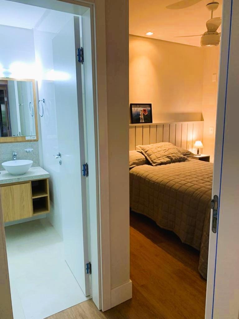 Apto Novo A Uma Quadra Da Praia Florianópolis Eksteriør billede